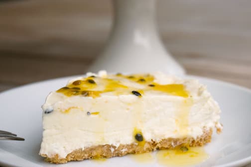 Passionfruit cheesecake HERO v2